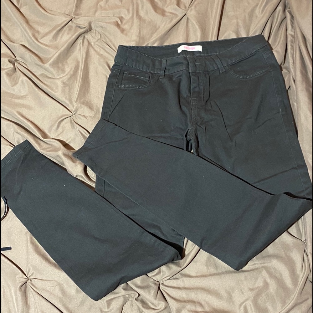 Refuge Gray Women’s Pants